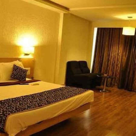 Hotel Manorama Vijayawada Exterior photo