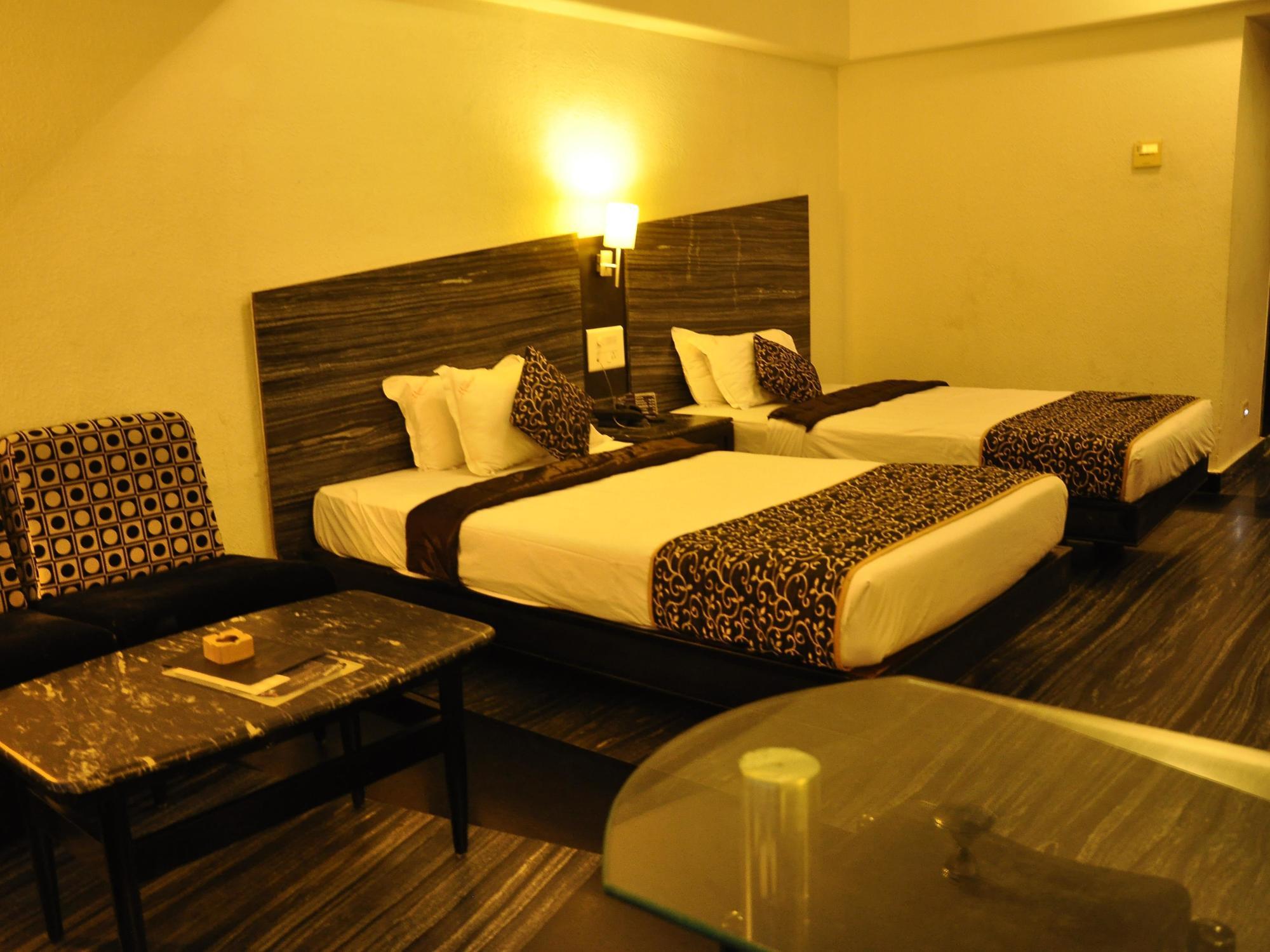 Hotel Manorama Vijayawada Exterior photo
