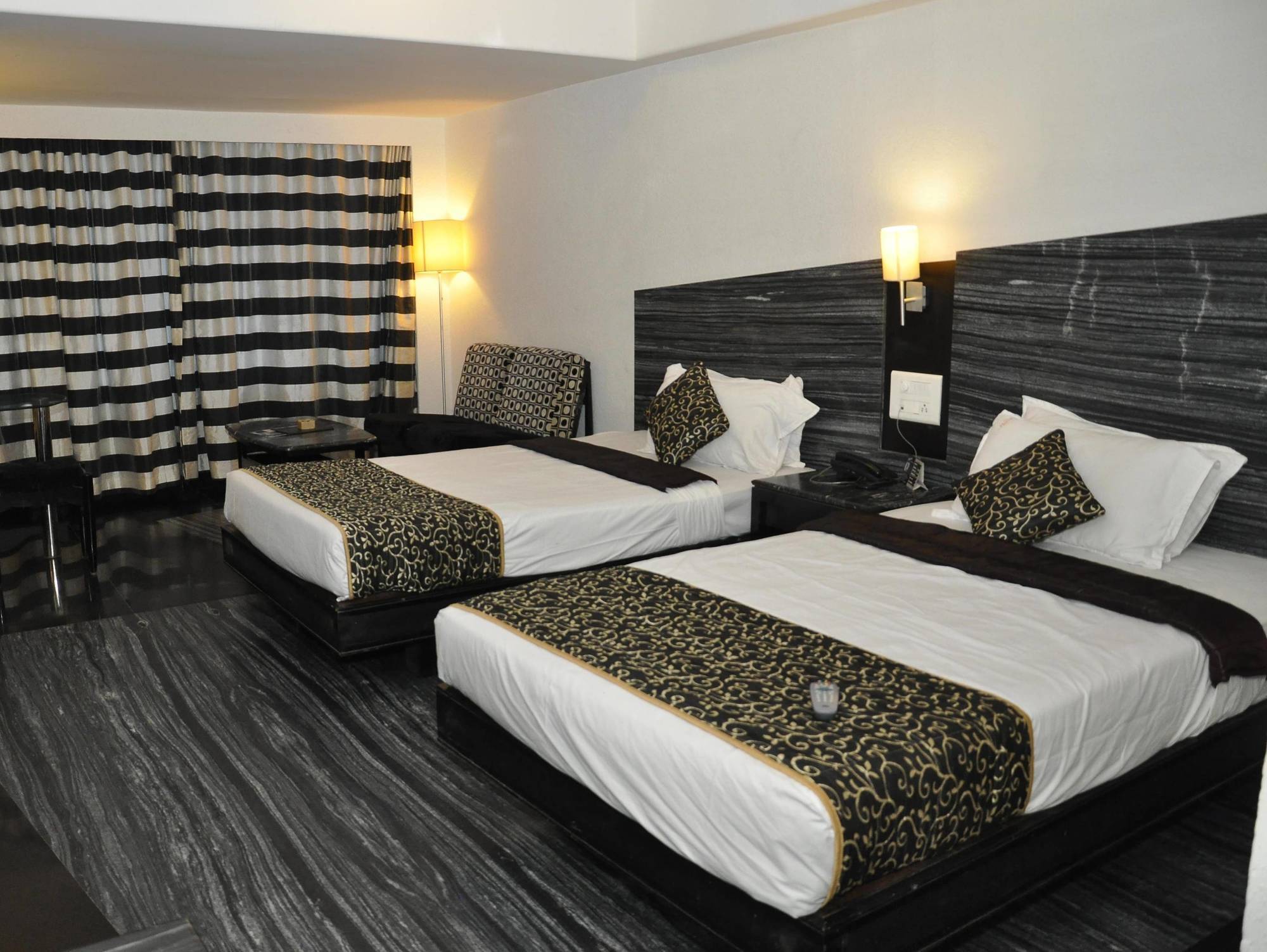 Hotel Manorama Vijayawada Exterior photo